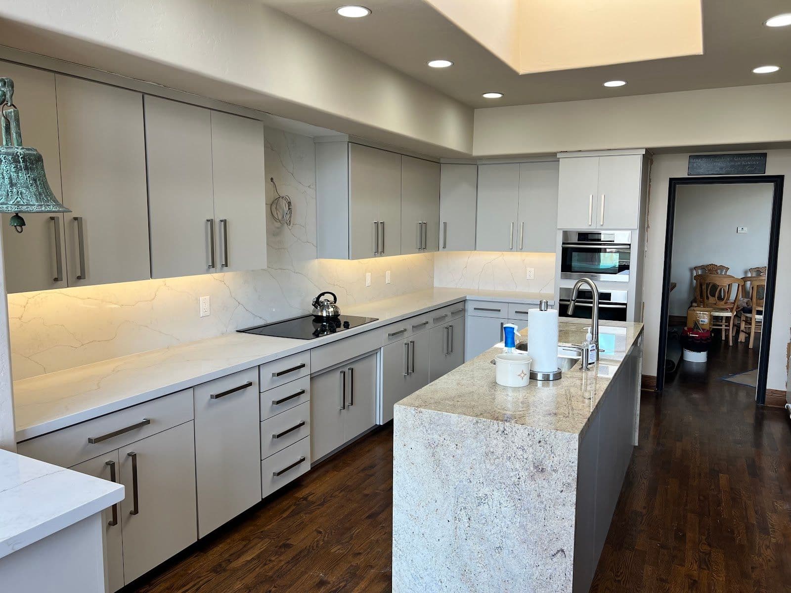 CLASSIC MARBLE COUNTERTOPS COLLECTION