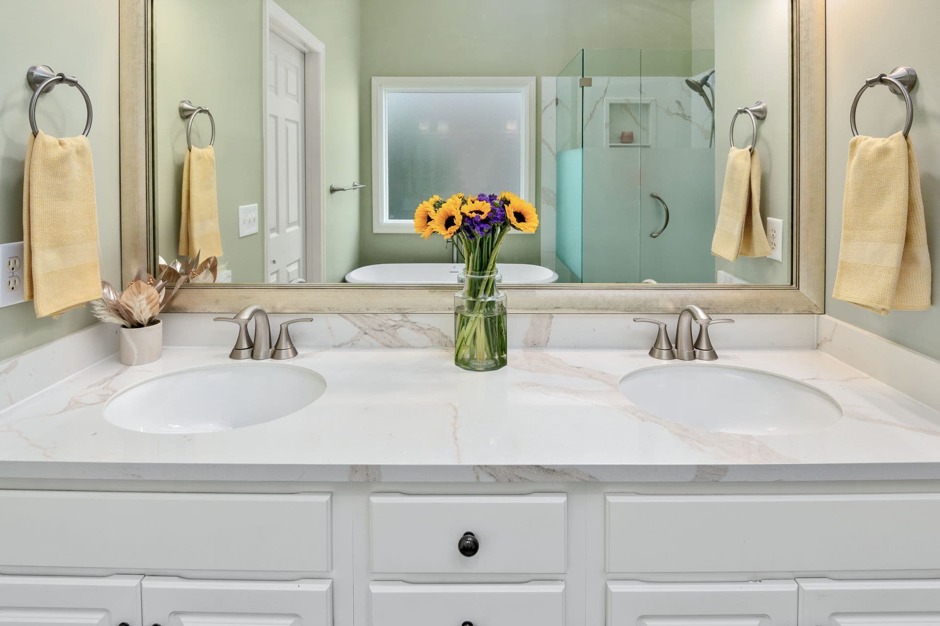 Stressless Remodeling Bathroom Vanity in Phoenix
