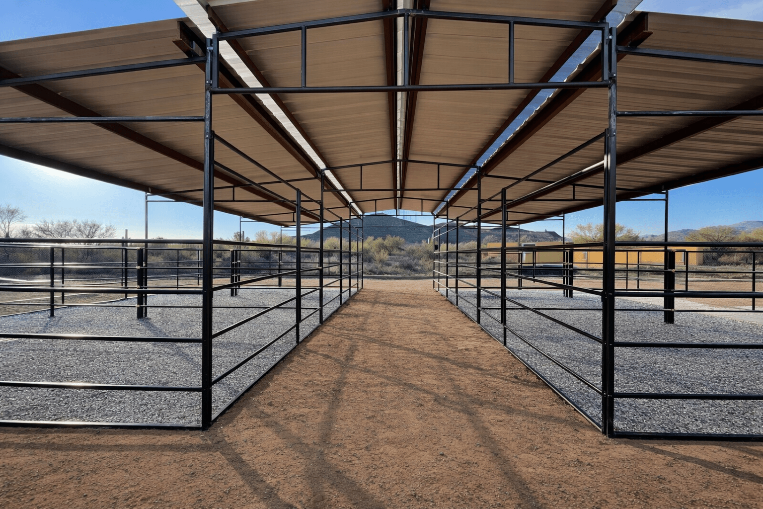 Stressless-Remodeling-Horse-Outdoor-RubberStone